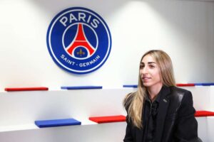 Olga Carmona en interview après sa signature 