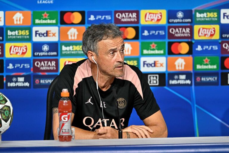 Luis Enrique en conférence de presse à la veille de la finale de Ligue des Champions face à l'Inter Milan