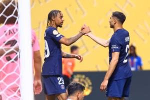 Un travail très important de Bradley Barcola qui sert Achraf Hakimi parfaitement pour le 4e