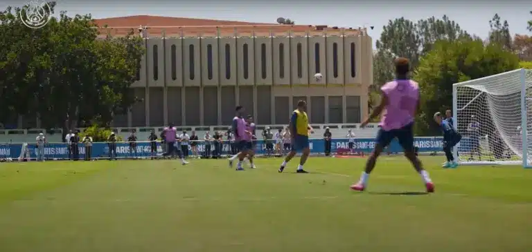 Les joueurs parisiens à l'entrainement sous le soleil américain