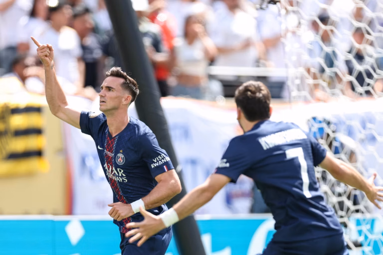 Fabian Ruiz donne l'avantage aux Parisiens très tôt