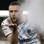 Milan Skriniar avec le Fenerbahce ci-dessus
