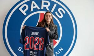 Florianne Jourde signe chez les Parisiennes