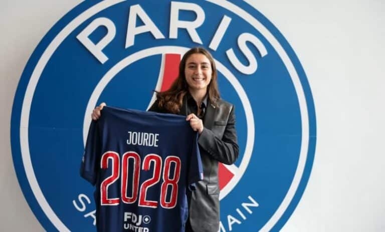 Florianne Jourde signe chez les Parisiennes