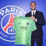 Le PSG officialise Lucas Chevalier pour 55 M€.