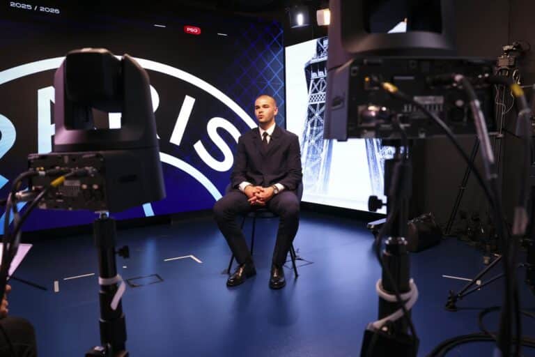 Lucas Chevalier devient le gardien français le plus cher de l’histoire et rejoint le PSG.