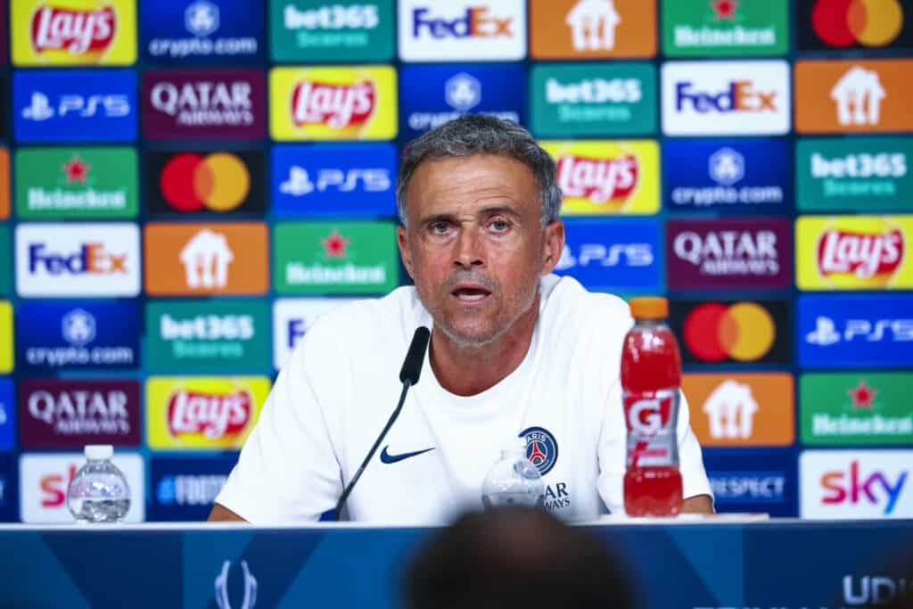 Luis Enrique en conférence de presse avant la finale de la Supercoupe d’Europe face à Tottenham