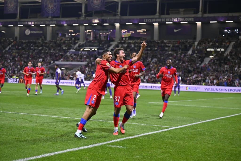 João Neves auteur d’un triplé spectaculaire avec le PSG face au Toulouse FC.