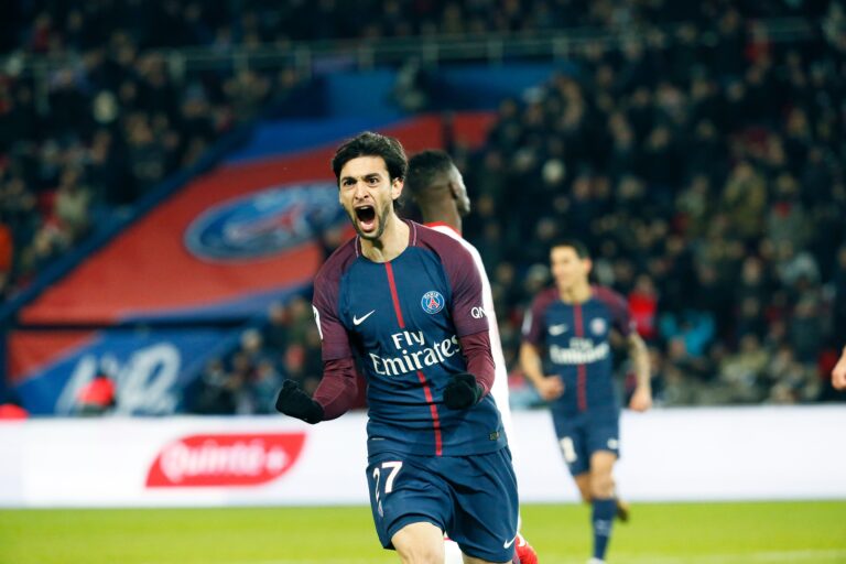 Javier Pastore célébrant un de ses magnifiques buts sous les couleurs parisiennes