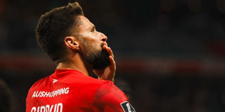 Giroud encense Dembélé et révèle un transfert avorté au PSG