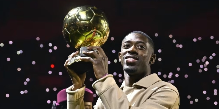 Ousmane Dembélé a présenté son Ballon d'Or au Parc des Princes