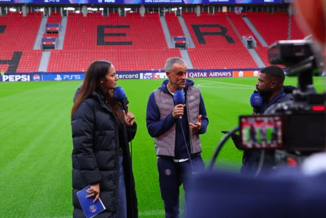 Luis Enrique au micro de PSG TV à la veille de la rencontre face au Bayer Leverkusen
