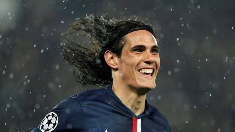 Edinson Cavani sous la tunique parisienne lors de la saison 2014:2015