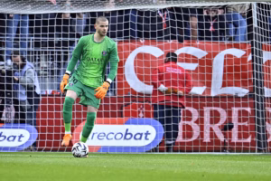 Lucas Chevalier assume pleinement son rôle de gardien au Paris Saint-Germain