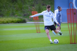 Fabián Ruiz de retour dans le groupe du Paris Saint-Germain !