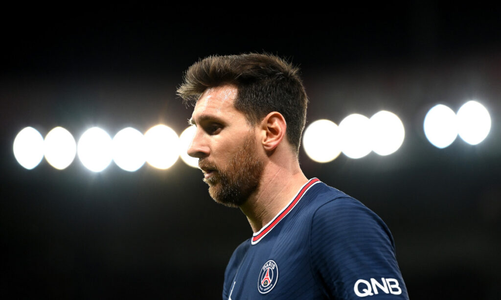 Lionel Messi tacle (encore) le PSG