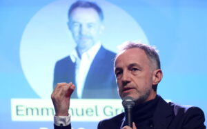 Pour les municipales 2026, E. Grégoire se dit prêt à soumettre la vente du stade au Conseil de Paris