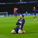 Kvicha Kvaratskhelia double buteur au Parc des Princes face au Stade Rennais
