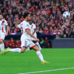 Warren Zaïre-Emery face à l'Athletic Bilbao