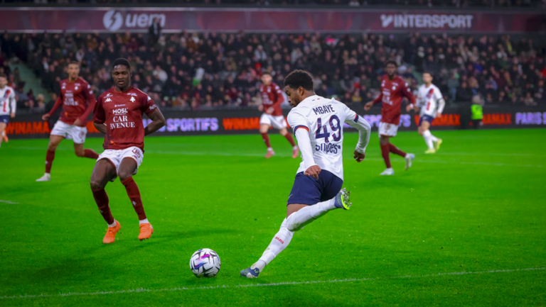Ibrahim Mbaye prolonge son contrat avec le PSG jusqu’en 2028