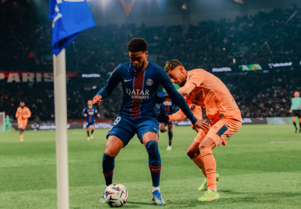 Ibrahim Mbaye face au Havre le 22 novembre 2025 au Parc des Princes. LMDPSG / Mael Jegou.