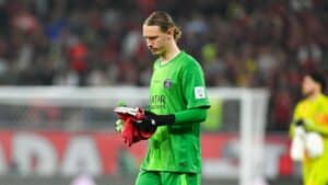 Matvey Safonov absent pour un mois environ