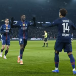 Désiré Doué célèbre son but avec Ousmane Dembélé et les siens