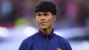 Pedro 'Dro' Fernandez Sarmiento, jeune talent et sous la tunique du FC Barcelone, alors que son transfert vers le PSG est en discussion.
