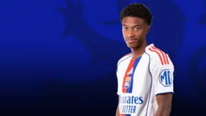 Noham Kamara signe à l'OL