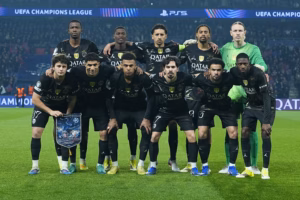Les Parisiens avec un onze offensif mais classique