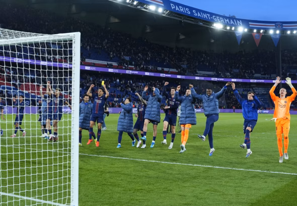 Les Parisiens qui reprennent 4 points d'avance en tête du classement