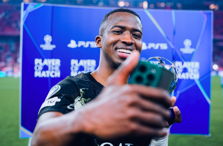 Willian Pacho - A.MEUNIER/PSG
