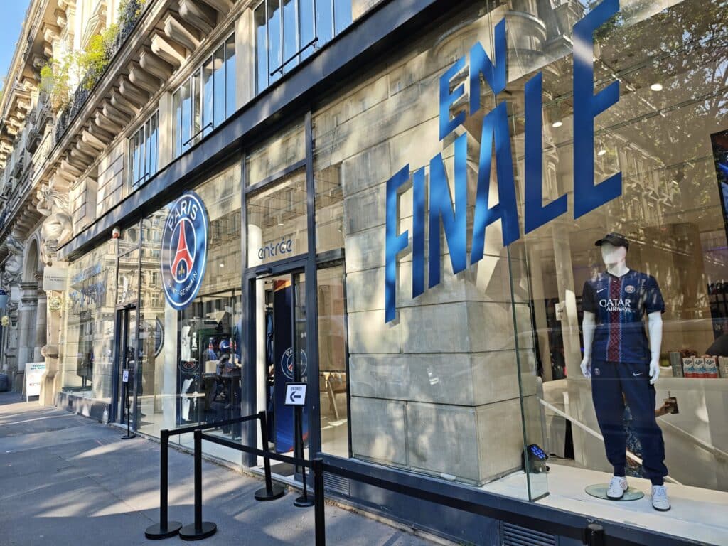 La nouvelle boutique éphémère du PSG - Crédit : LMDPSG
