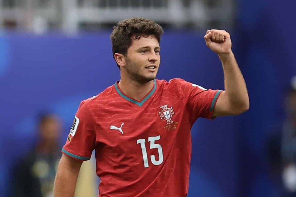 João Neves buteur avec le Portugal