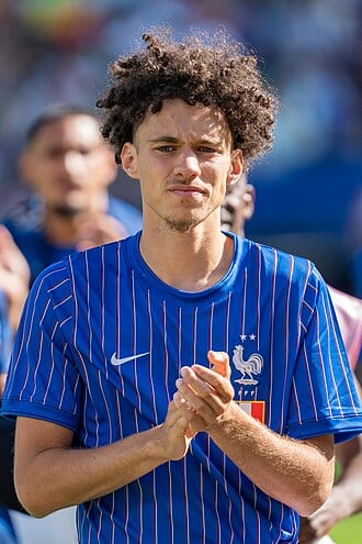 Maghnes Akliouche - Wikipédia