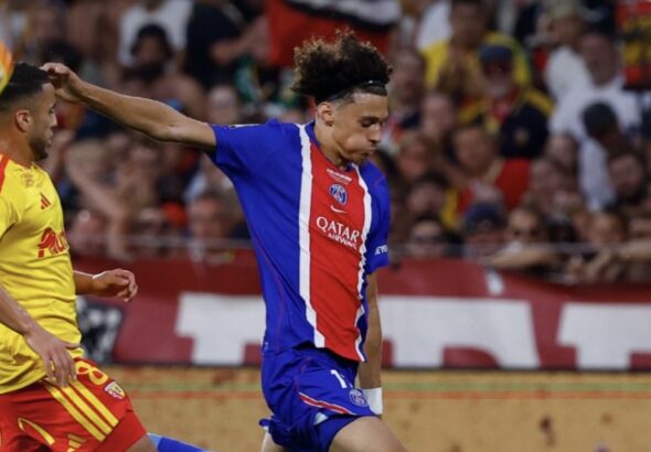 Maghnes Akliouche face au RC Lens
