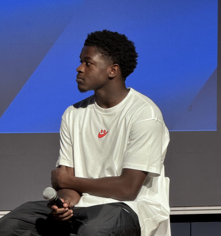Quentin Ndjantou lors de la rentrée scolaire au Campus PSG