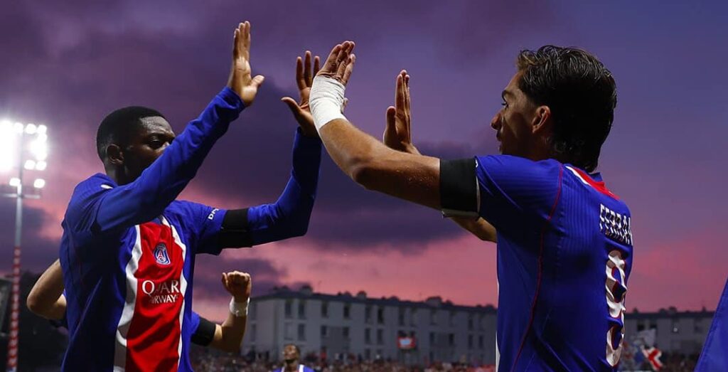 Ousmane Dembélé et Ferran Torres