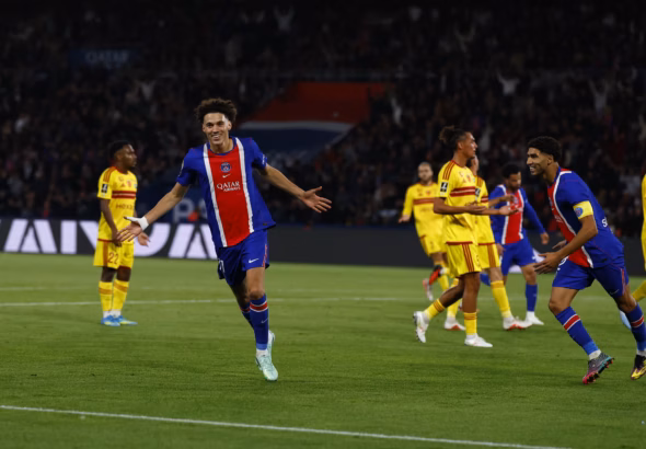 Maghnes Akliouche marque son premier but avec le Paris SG