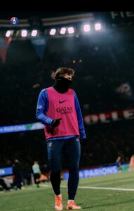 Le PSG cherche un nouvel ailier gauche après la blessure de Kvaratskhelia